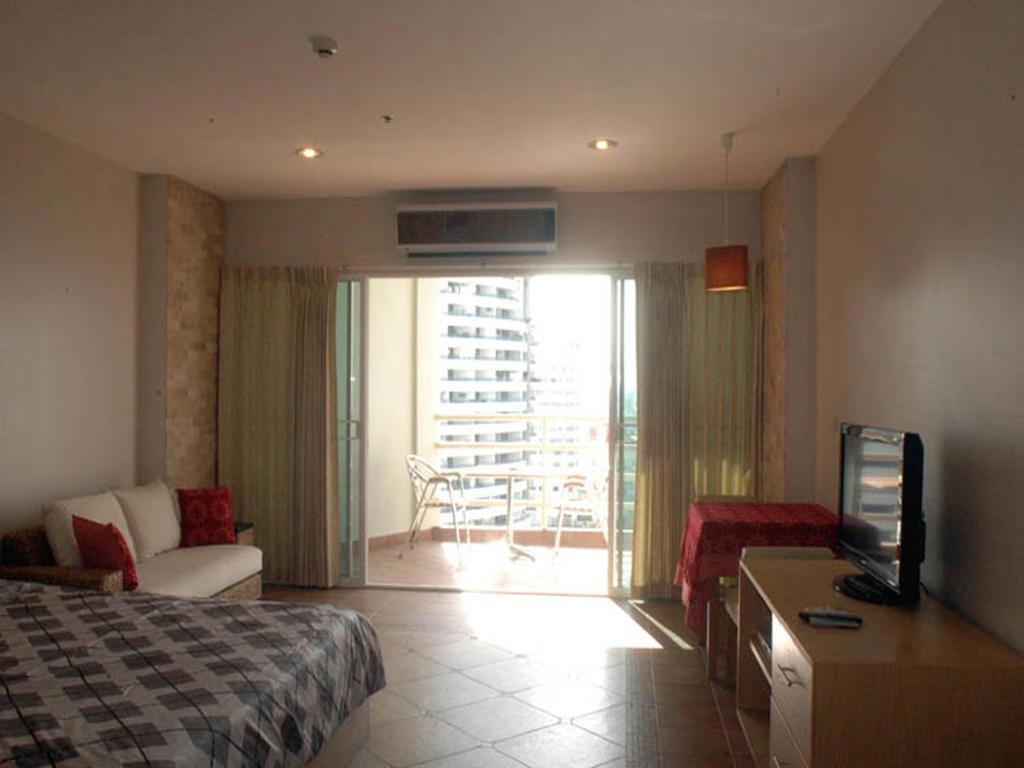 פאטאיה Apartments At View Talay מראה חיצוני תמונה